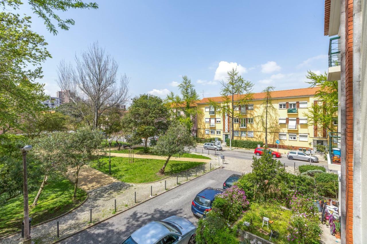Sunny, Bright And Quiet Apartment, By Timecooler Lisabona Exterior foto